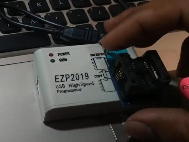 EZP2019 Programmer Read WINBOND W25Q128 Chip (2)